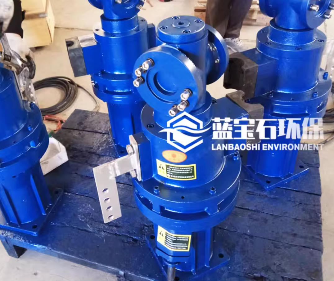 帶減震塊擺線針輪減速機潛水推流器QJB4/4-1800B/P水下攪拌機的應(yīng)用效果